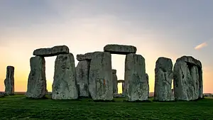 Stonehenge Express Half Day Tour